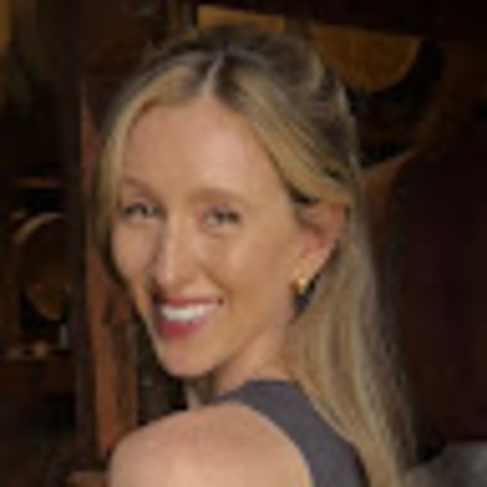 Meet your Posher, Angela